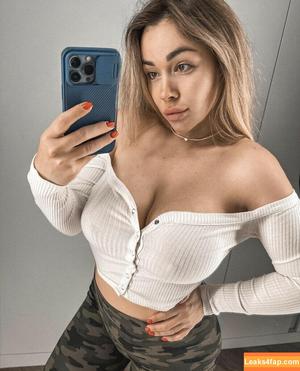 Anna Kostenko photo #0130