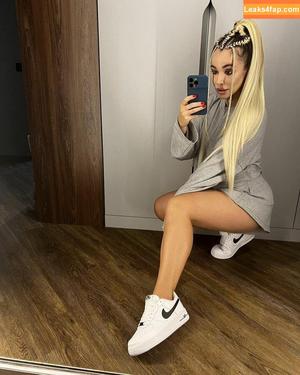 Anna Kostenko photo #0142