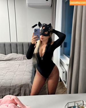 Anna Kostenko photo #0337