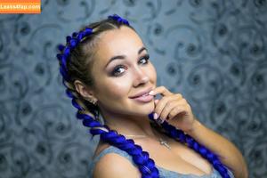 Anna Kostenko photo #0402