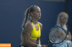 Anna Kournikova photo #0022