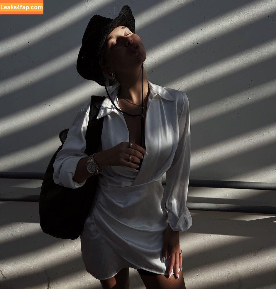 Anna Maria Schimanski / mariavschimanski слитое фото фото #0037