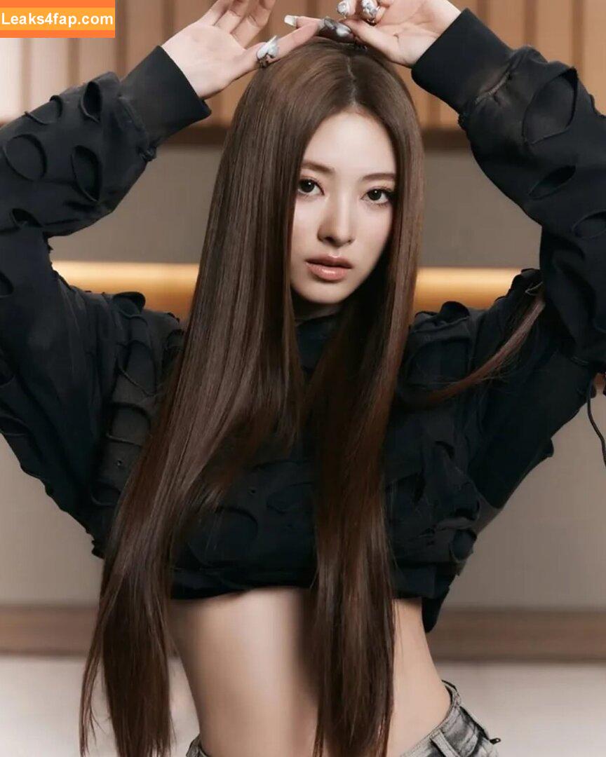 Anna Tanaka /  leaked photo photo #0003