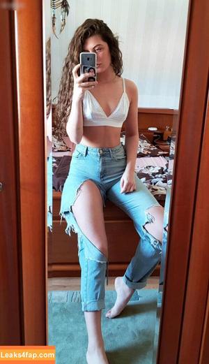 Anna Victoria Binnebößel photo #0060