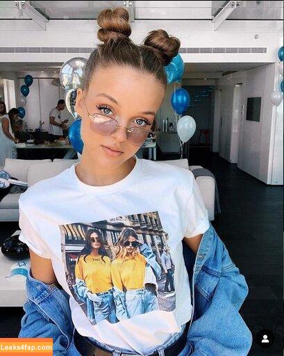 Anna Zak / annazak12 leaked photo photo #0080