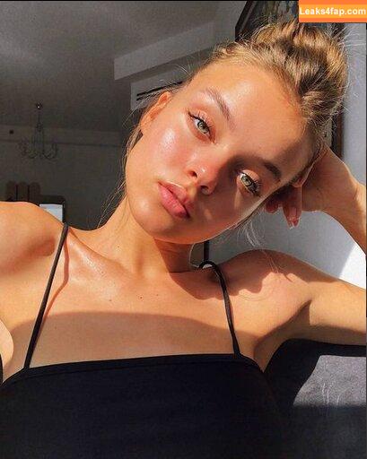 Anna Zak / annazak12 leaked photo photo #0083