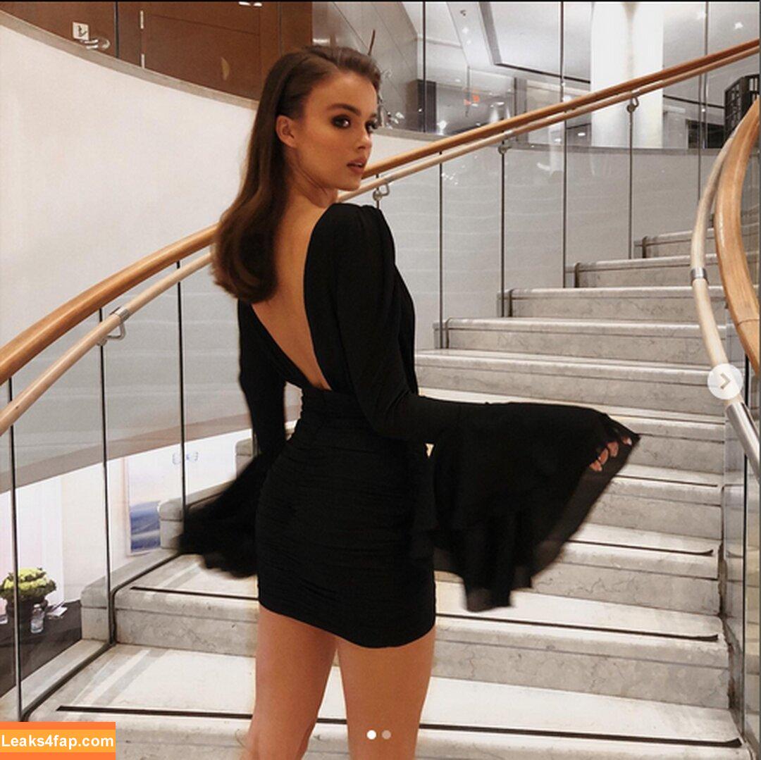 Anna Zak / annazak12 leaked photo photo #0147