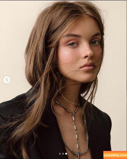 Anna Zak / annazak12 leaked photo photo #0165