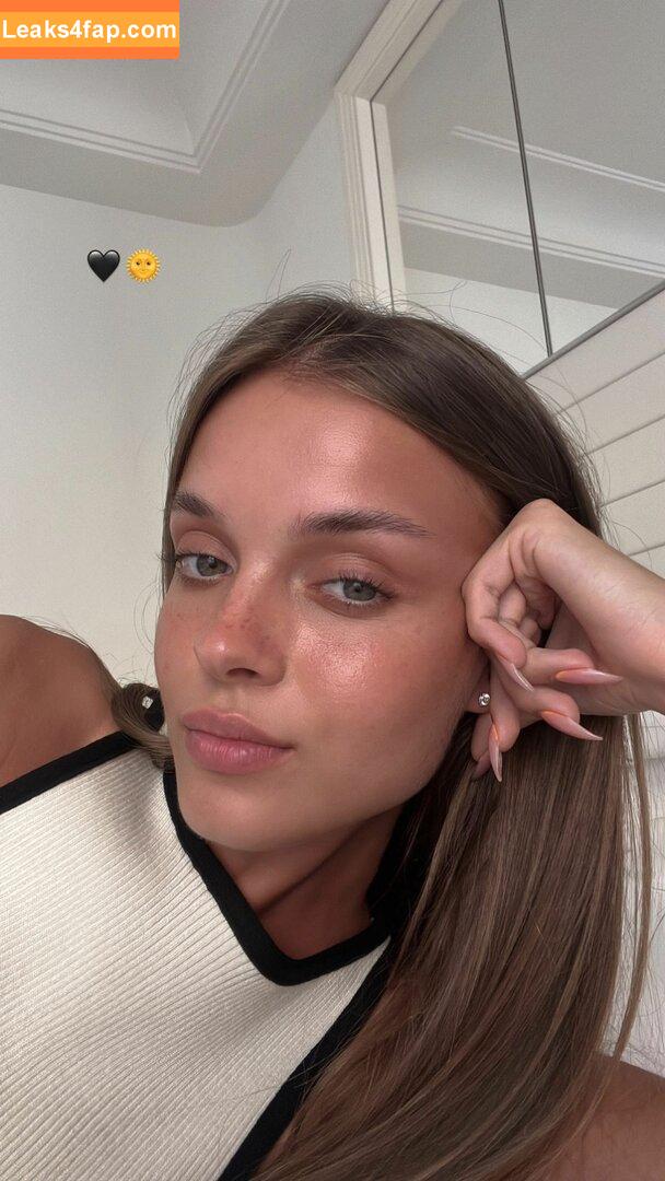 Anna Zak / annazak12 leaked photo photo #0717