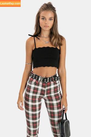 Anna Zak photo #0015