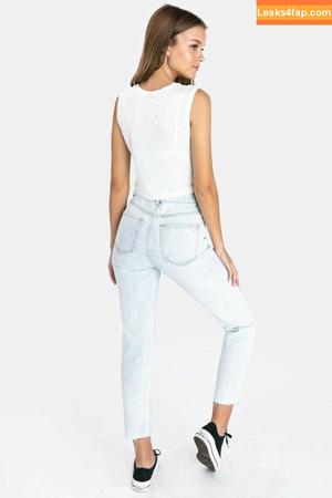 Anna Zak photo #0016