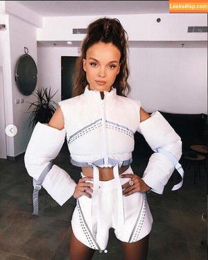 Anna Zak photo #0076