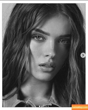 Anna Zak photo #0567