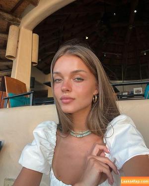 Anna Zak photo #0687
