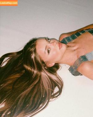 Anna Zak photo #0690
