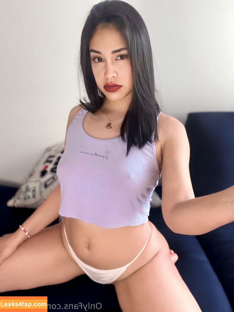 annabntti / anna_bnttii leaked photo photo #0024