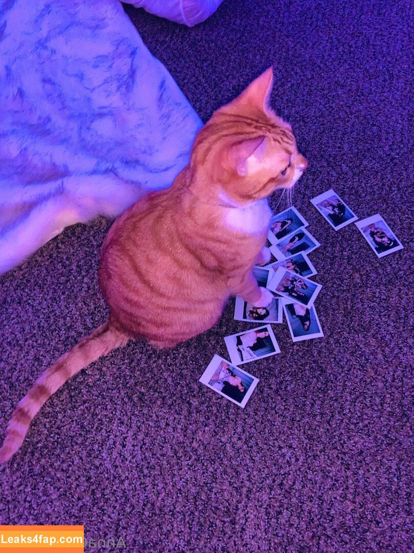 annacherrylive /  leaked photo photo #0097