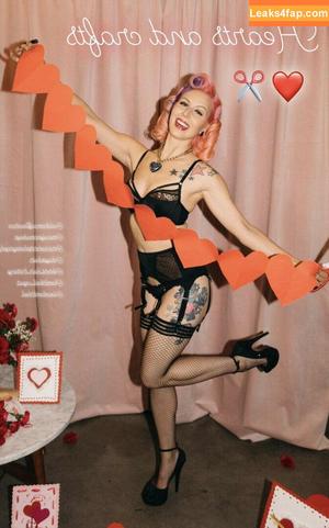 Annalee Belle photo #0001