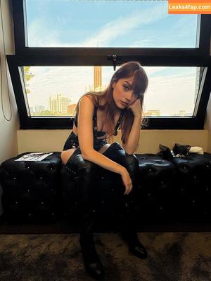 Annalisa Scarrone photo #0044