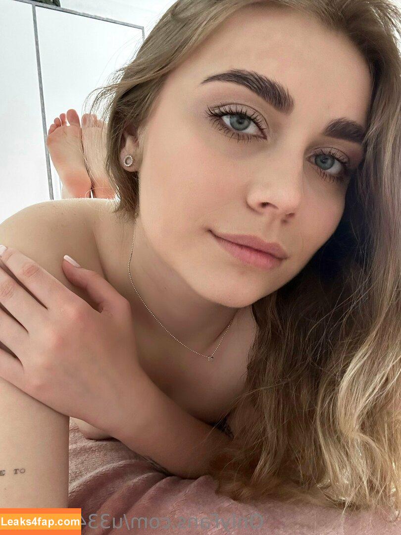 annamillervip / annamillller leaked photo photo #0025