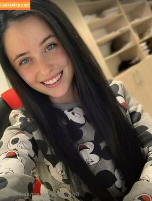 annamillervip photo #0265