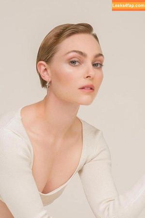 AnnaSophia photo #0009