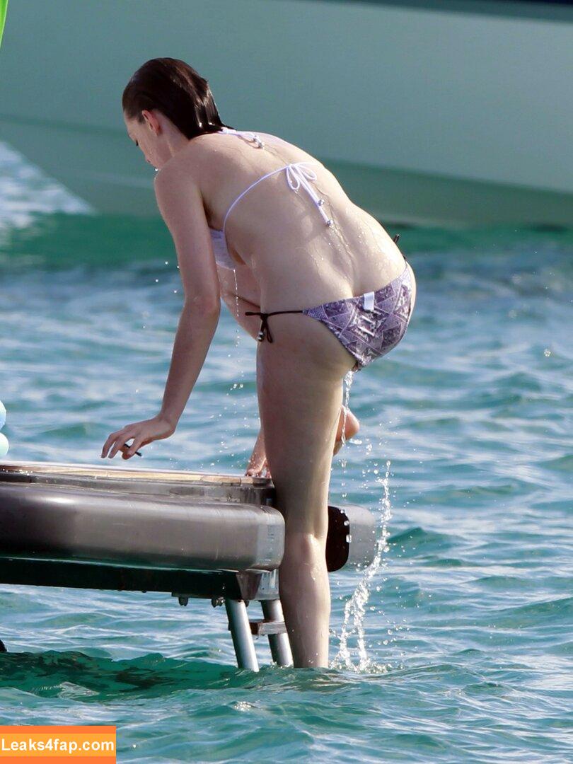 Anne Hathaway / ahathawaynews / annehathaway / heatherannie слитое фото фото #0010