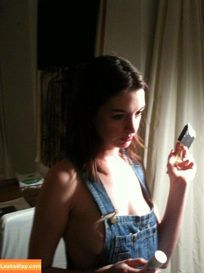 Anne Hathaway / ahathawaynews / annehathaway / heatherannie слитое фото фото #0118