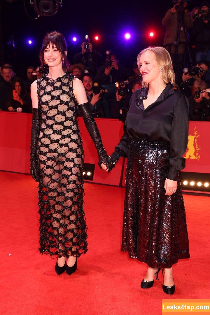 Anne Hathaway / ahathawaynews / annehathaway / heatherannie слитое фото фото #0225