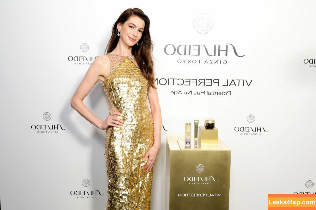 Anne Hathaway / ahathawaynews / annehathaway / heatherannie слитое фото фото #0368