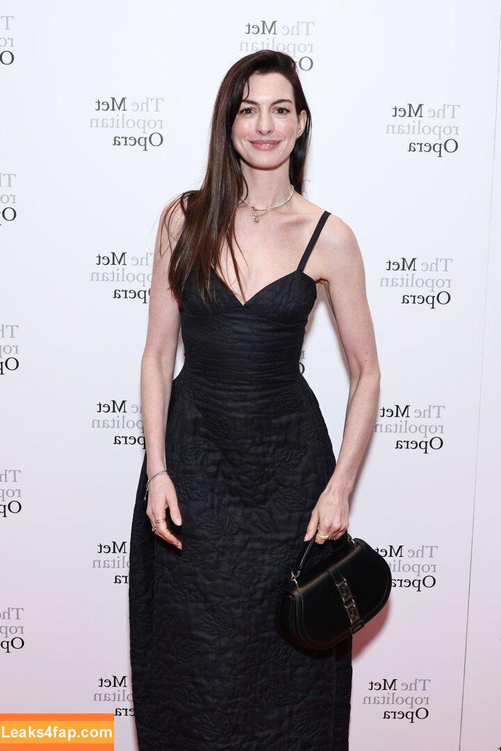 Anne Hathaway / ahathawaynews / annehathaway / heatherannie слитое фото фото #0369