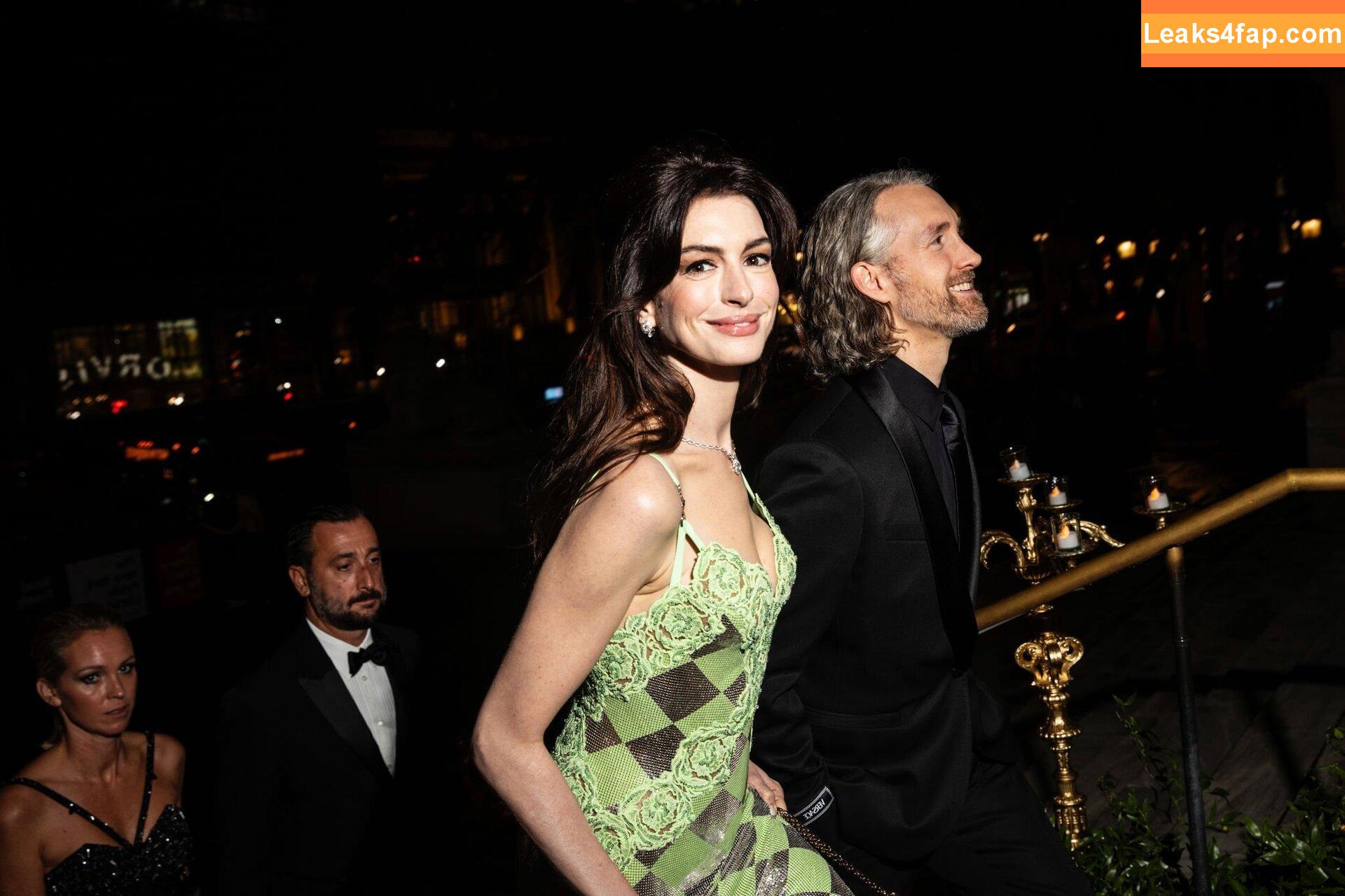 Anne Hathaway / ahathawaynews / annehathaway / heatherannie слитое фото фото #0393