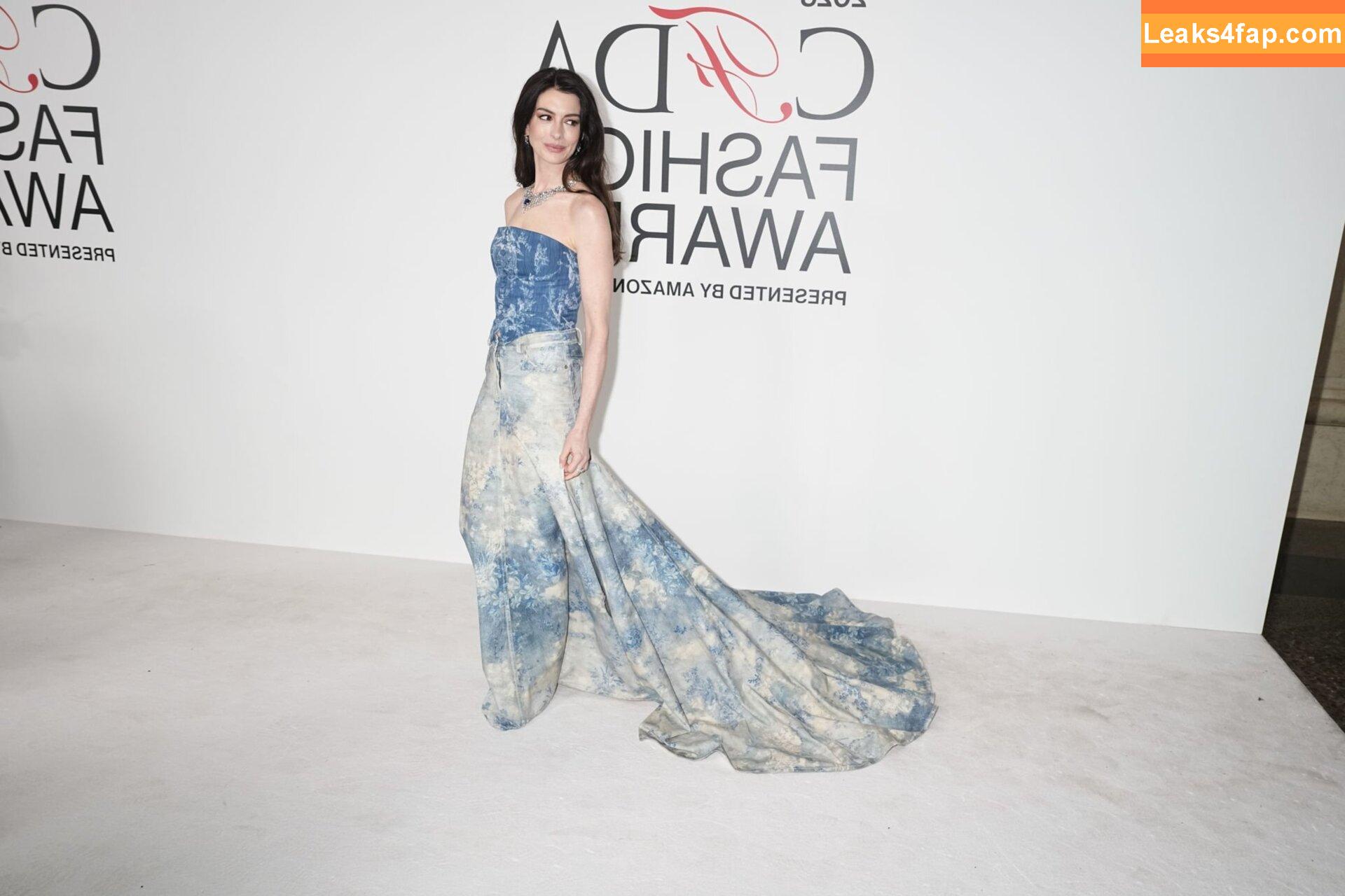 Anne Hathaway / ahathawaynews / annehathaway / heatherannie слитое фото фото #0534