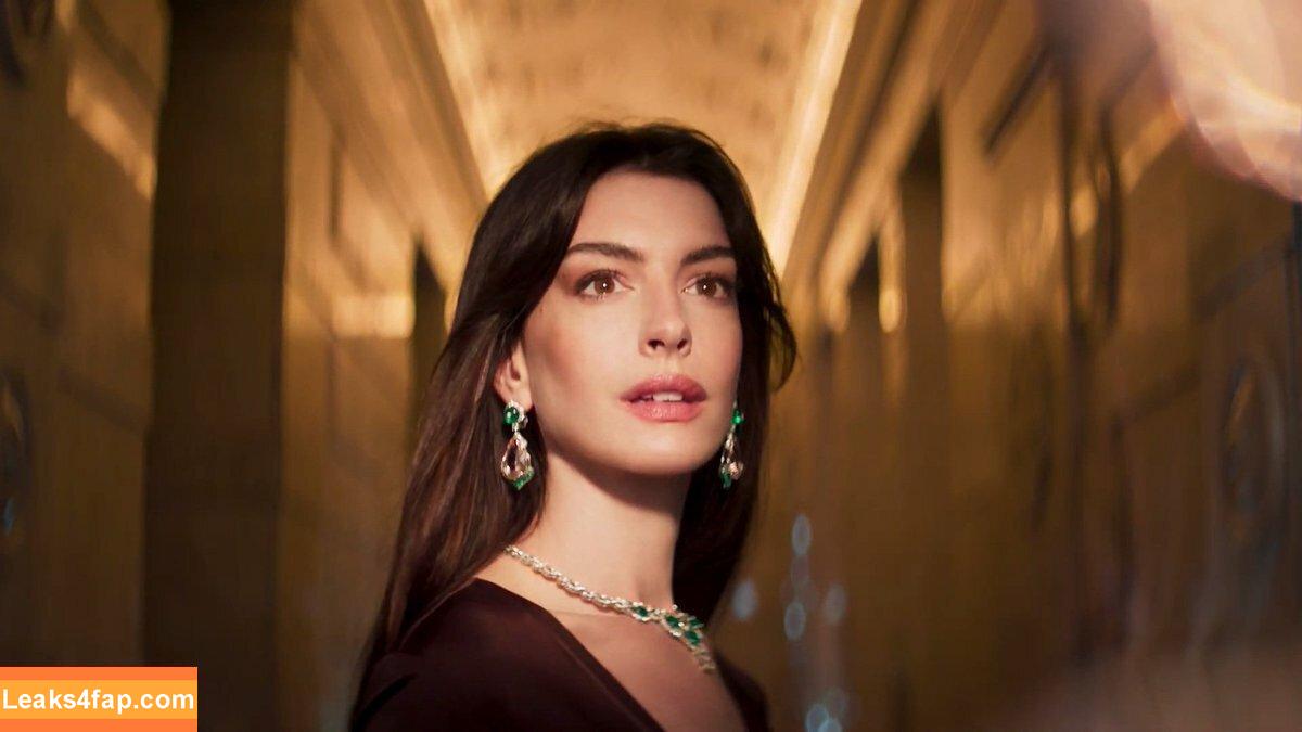 Anne Hathaway / ahathawaynews / annehathaway / heatherannie слитое фото фото #0549