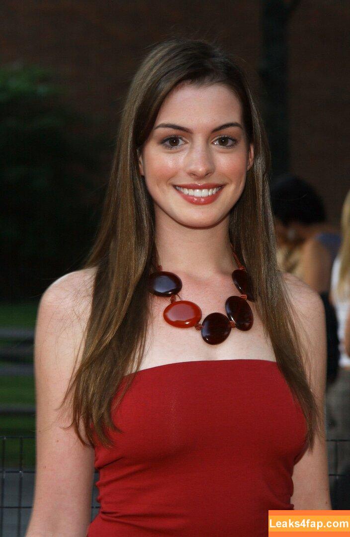 Anne Hathaway / ahathawaynews / annehathaway / heatherannie слитое фото фото #0643