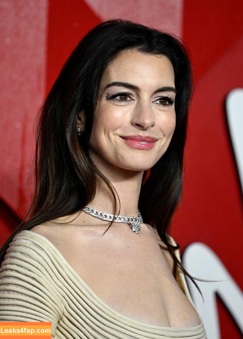 Anne Hathaway / ahathawaynews / annehathaway / heatherannie слитое фото фото #0700