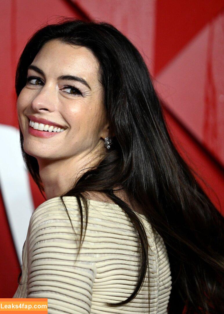 Anne Hathaway / ahathawaynews / annehathaway / heatherannie слитое фото фото #0725