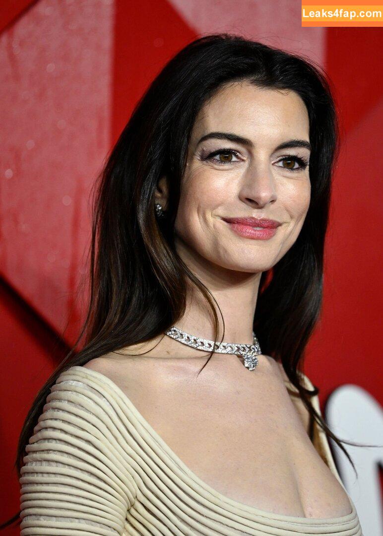 Anne Hathaway / ahathawaynews / annehathaway / heatherannie слитое фото фото #0726