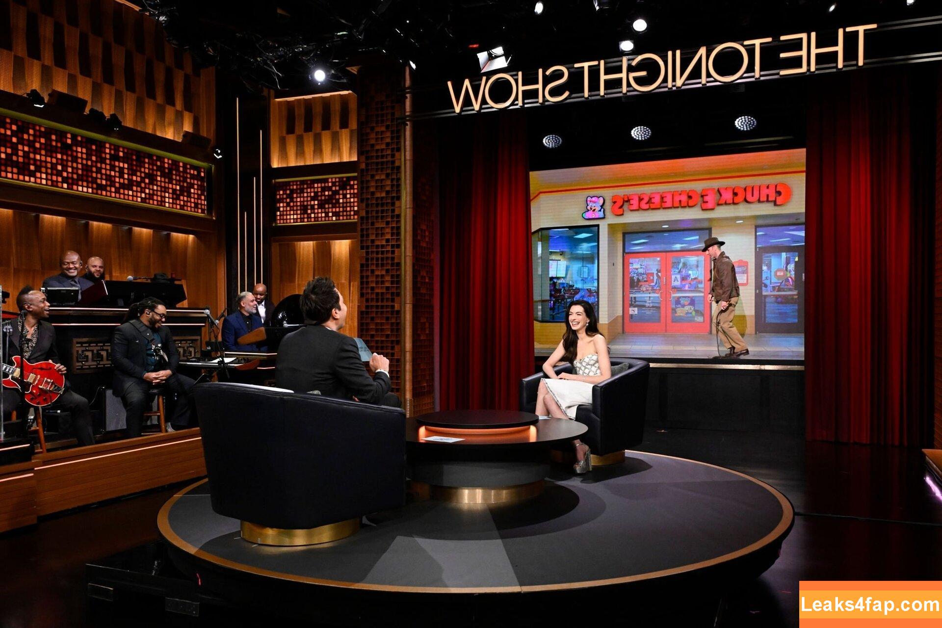 Anne Hathaway / ahathawaynews / annehathaway / heatherannie слитое фото фото #0742