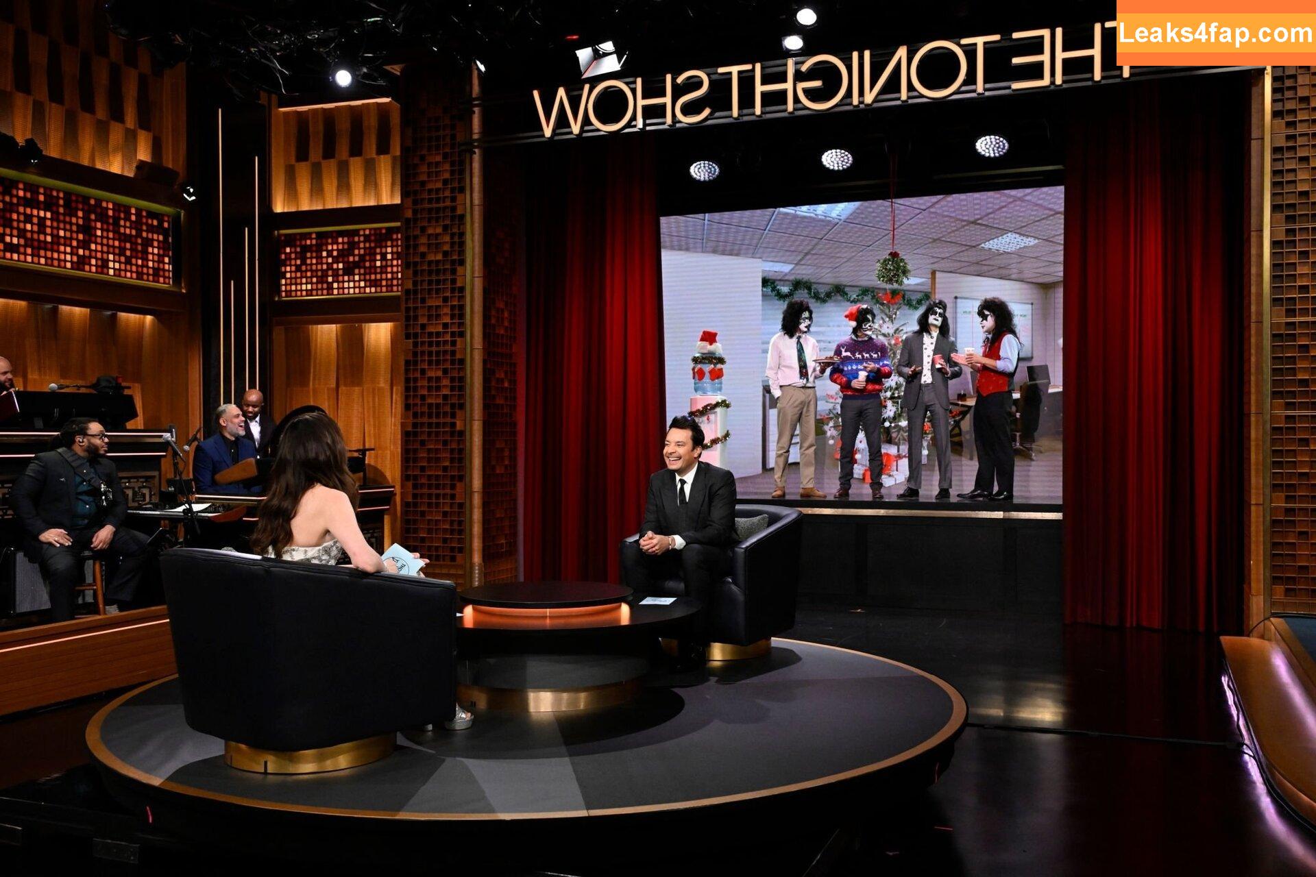 Anne Hathaway / ahathawaynews / annehathaway / heatherannie слитое фото фото #0748