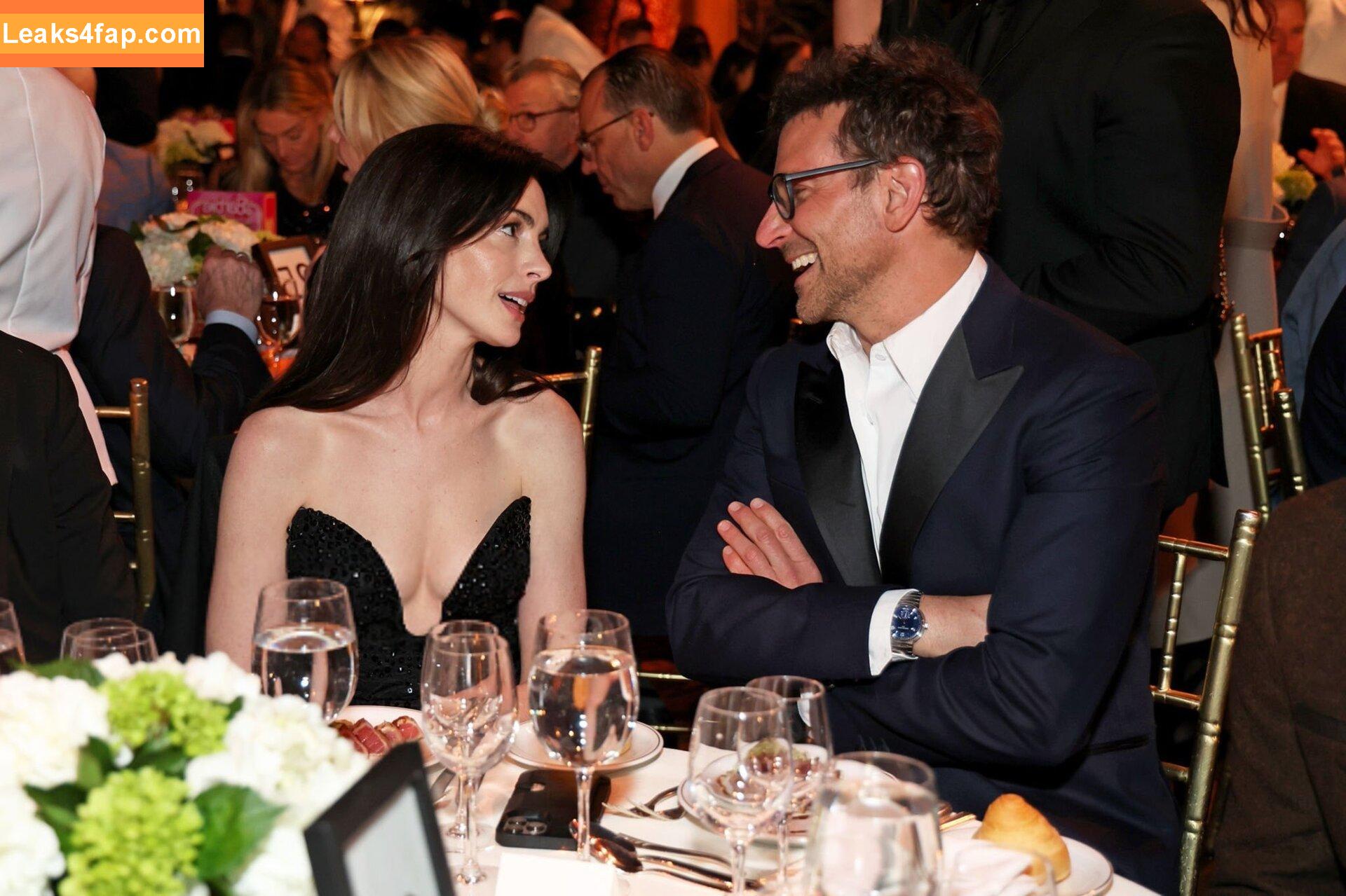 Anne Hathaway / ahathawaynews / annehathaway / heatherannie слитое фото фото #0826