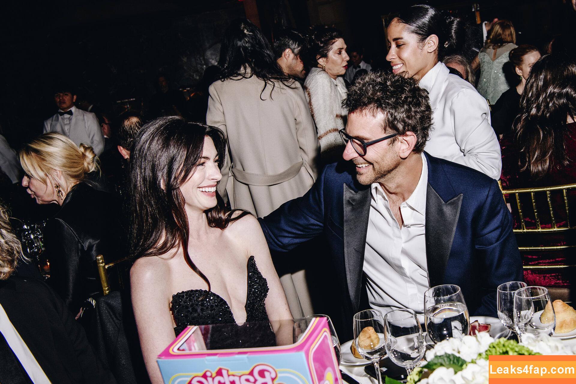 Anne Hathaway / ahathawaynews / annehathaway / heatherannie слитое фото фото #0858