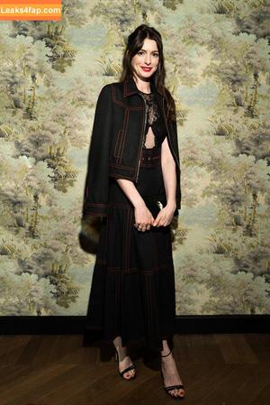 Anne Hathaway фото #0091