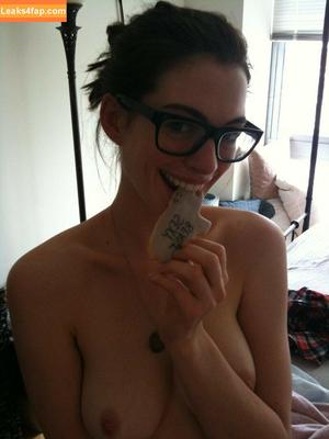 Anne Hathaway фото #0113