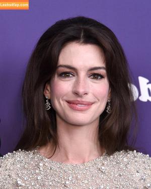 Anne Hathaway фото #0140