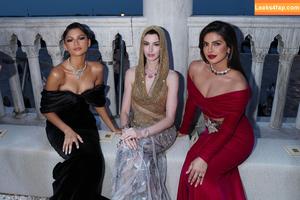 Anne Hathaway фото #0297