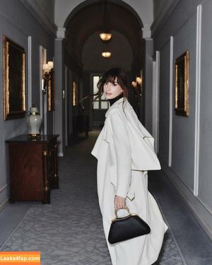 Anne Hathaway фото #0309