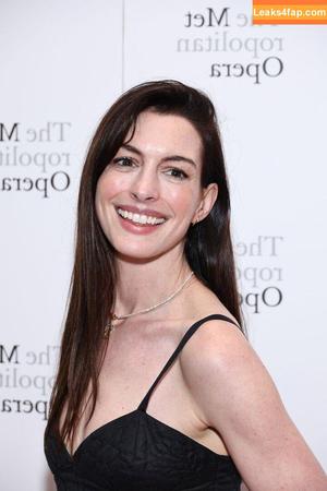 Anne Hathaway фото #0387