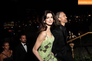 Anne Hathaway фото #0393