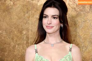 Anne Hathaway фото #0412